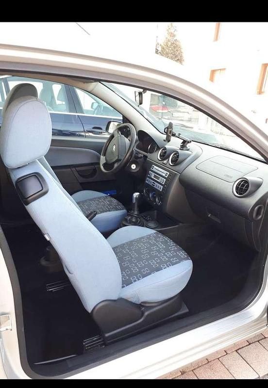 Gebraucht Ford Courier 68 PS (50 kW) 2005 Van / Kleinbus