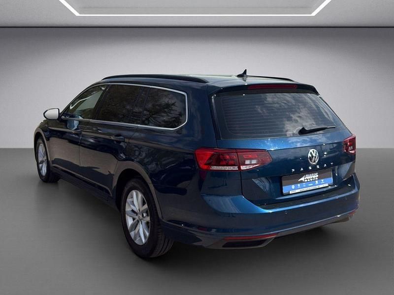 Gebraucht VW Passat Business 150 PS (110 kW) 2019 Blau Kombi