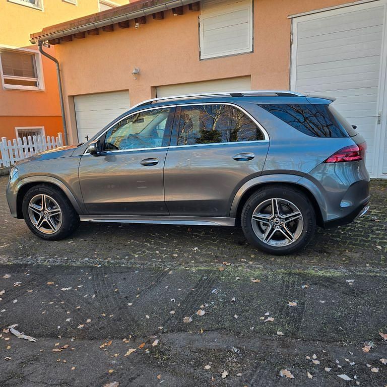 Gebraucht Mercedes GLE450 AMG 367 PS (269 kW) 2025 Grau SUV