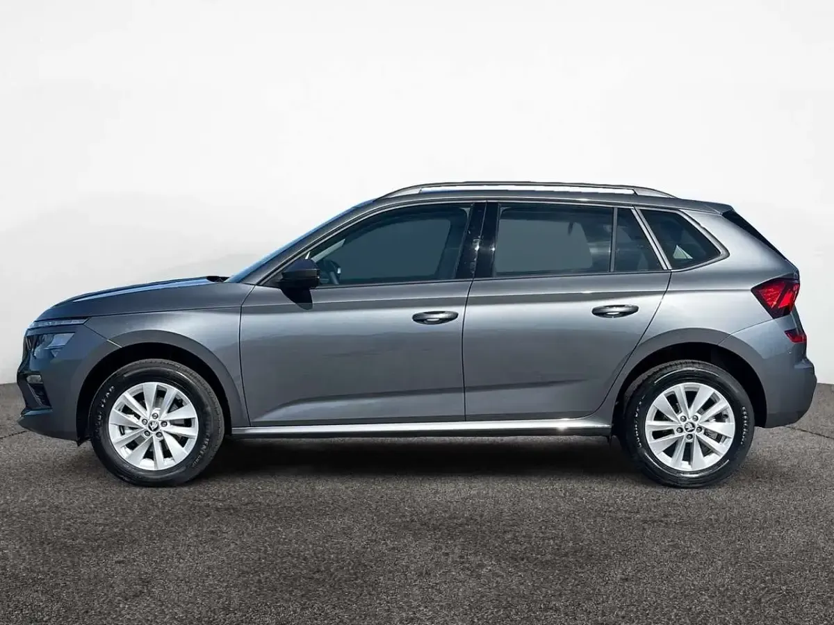 Neu Skoda Kamiq 150 PS (110 kW) 2025 Schwarzmagic perleffekt SUV