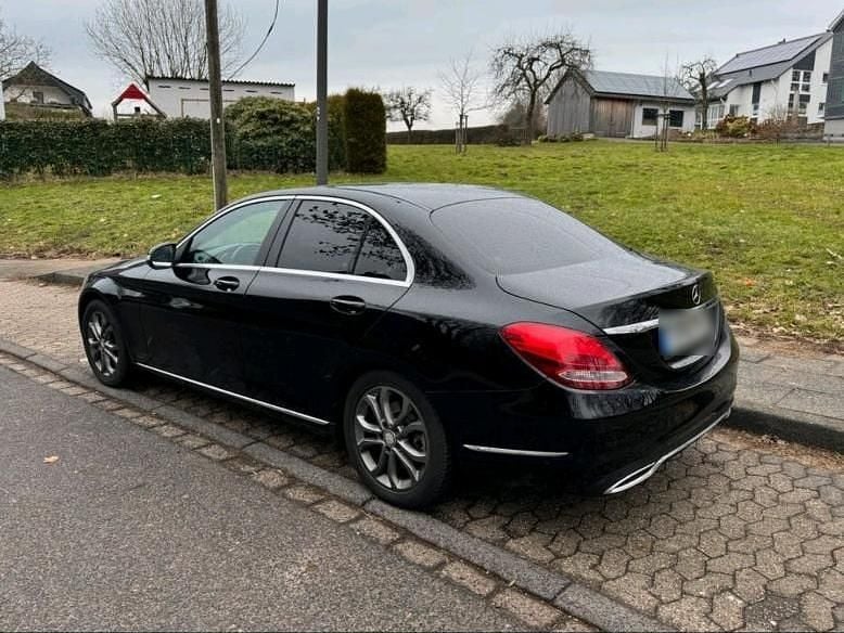 Gebraucht Mercedes C200 180 PS (132 kW) 2016 Schwarz Limousine
