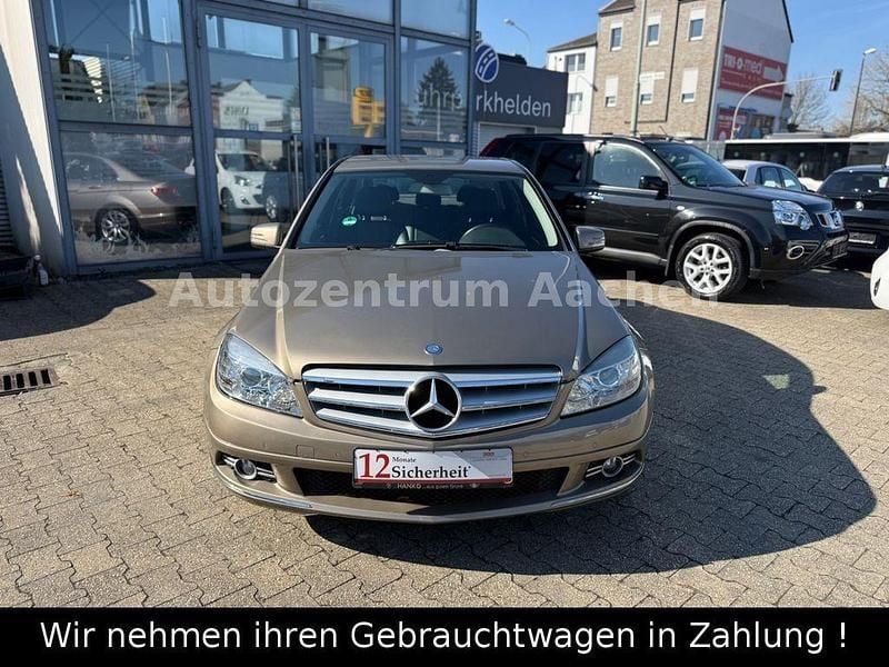 Gebraucht Mercedes C180 156 PS (114 kW) 2011 Braun Limousine