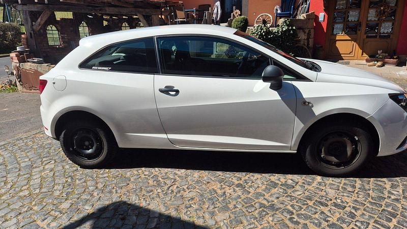 Gebraucht Seat Ibiza 60 PS (44 kW) 2012 Weiß Kleinwagen