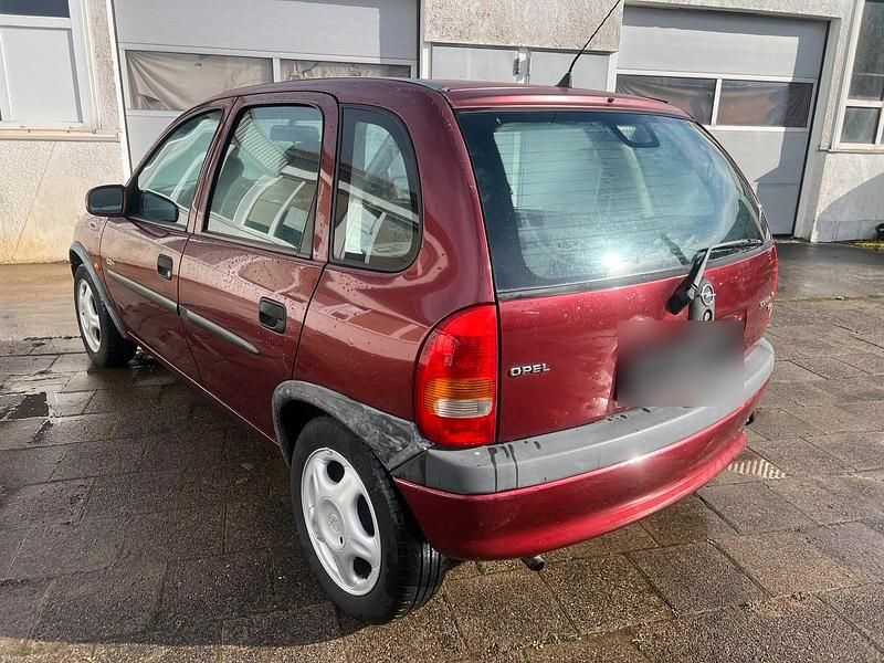 Gebraucht Opel Corsa 65 PS (47 kW) 1999 Rot Kleinwagen