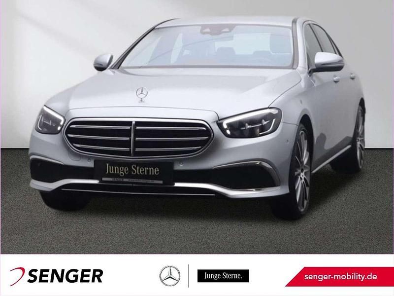 Silber Gebraucht 2023 Mercedes E300 Limousine | 44.980 € (Guter Preis) - Bild 1/3