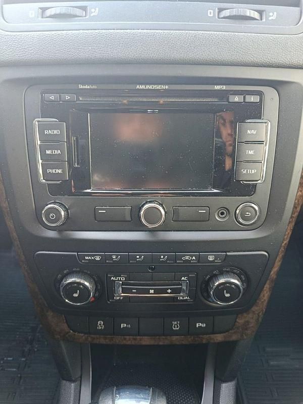Gebraucht Skoda Yeti Ambition 105 PS (77 kW) 2011 Schwarz SUV