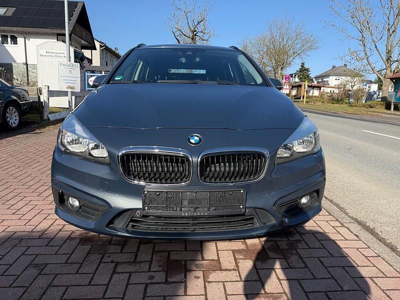 Gebraucht BMW 216 Basis 116 PS (85 kW) 2015 Grau Kombi