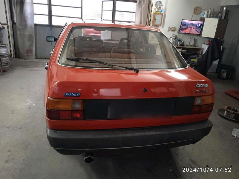 Gebraucht Fiat Croma 155 PS (114 kW) 1986 Rot Kleinwagen