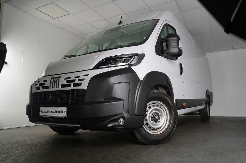 Weiss Gebraucht 2024 Fiat Ducato S Van | 31.480 € (Superpreis) - Bild 1/4