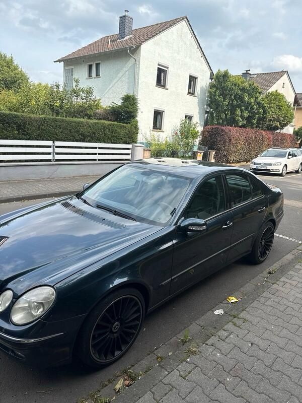 Andere außenfarben Gebraucht 2002 Mercedes E270 Limousine | 3.000 € (Guter Preis) - Bild 1/4
