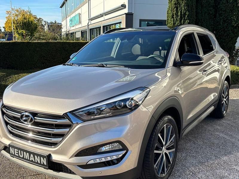 Gold Gebraucht 2018 Hyundai Tucson Passion Plus SUV | 19.900 € (Fairer Preis) - Bild 1/4
