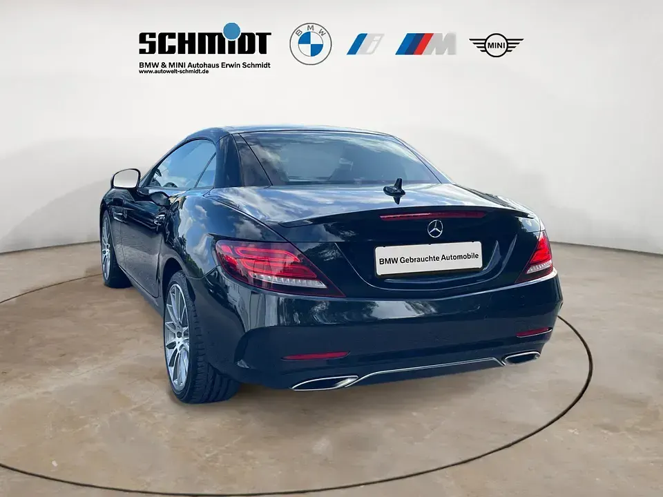 Gebraucht Mercedes SLC200 AMG line Plus 184 PS (135 kW) 2016 Obsidianschwarz Cabrio
