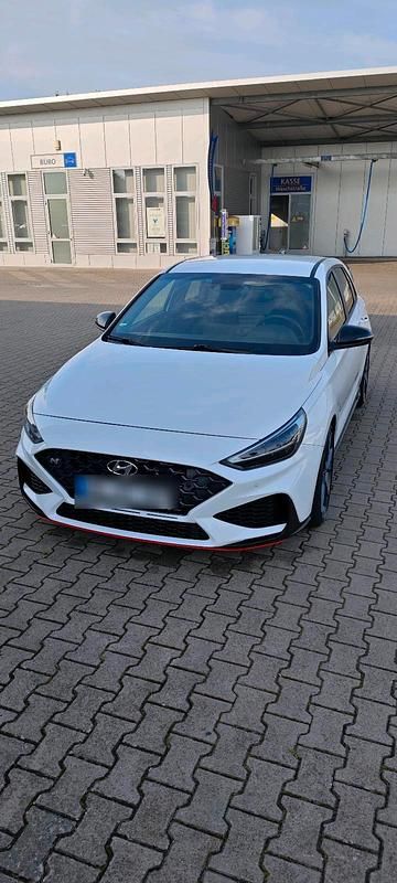 Weiß Gebraucht 2024 Hyundai i30 Limousine | 29.999 € (Guter Preis) - Bild 1/4