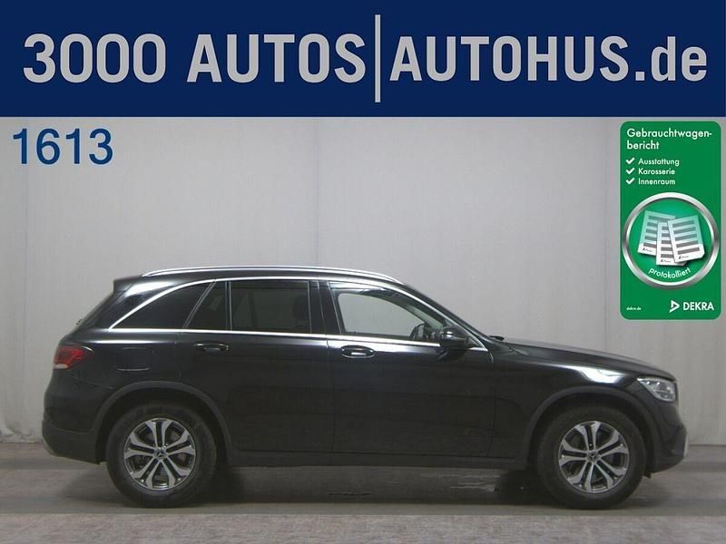 Schwarz Gebraucht 2020 Mercedes GLC220 SUV | 24.950 € (Guter Preis) - Bild 1/4
