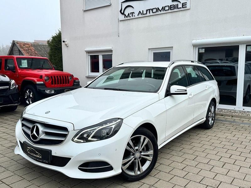 Weiß Gebraucht 2013 Mercedes E200 Avantgarde Kombi | 14.700 € (Fairer Preis) - Bild 1/4