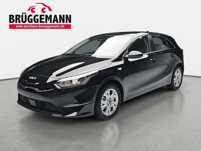 Neu Kia Ceed Comfort 140 PS (102 kW) 2026 Schwarz Kleinwagen
