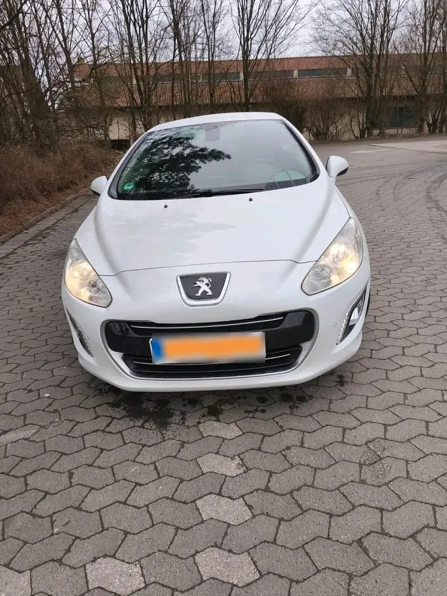 Gebraucht Peugeot 308 CC 156 PS (114 kW) 2012 Weiß Cabrio