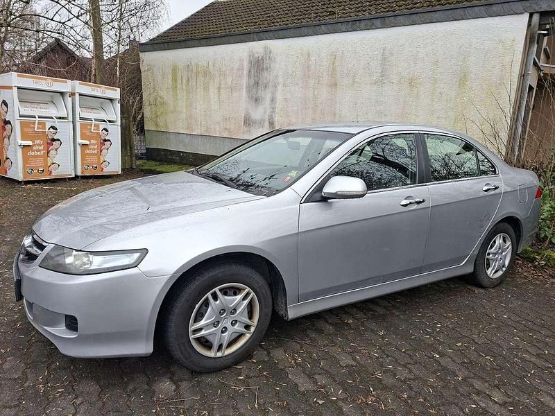 Silber Gebraucht 2006 Honda Accord Limousine | 3.000 € (Fairer Preis) - Bild 1/4