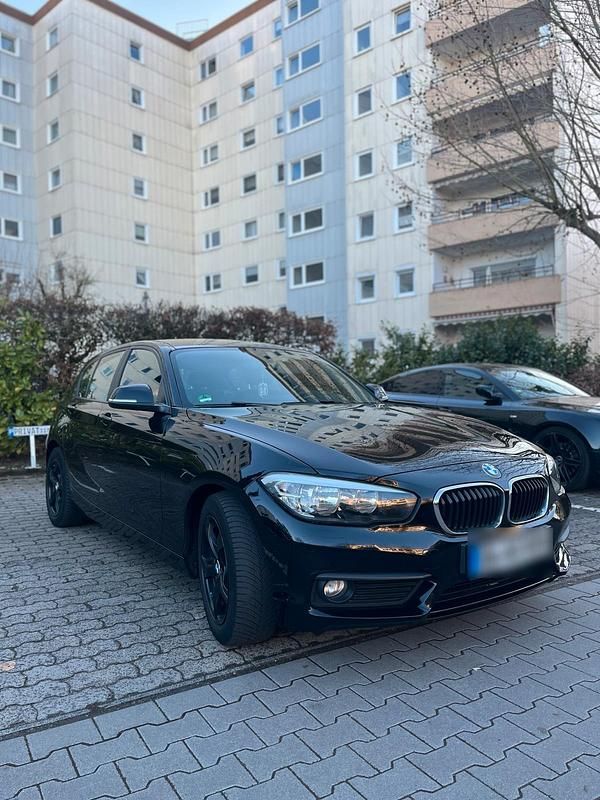 Gebraucht BMW 116 109 PS (80 kW) 2016 Schwarz Kleinwagen
