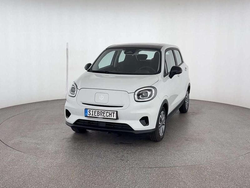 Neu Leapmotor T03 69 kW (95 PS) 2025 Weiß Kleinwagen