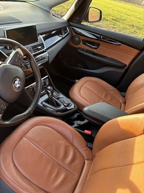 Gebraucht BMW 220 Gran Tourer Luxury Line 190 PS (139 kW) 2017 Blau Van / Kleinbus