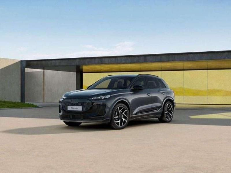 Grau Neu 2025 Audi Q6 e-tron S-Line SUV | 84.990 € (Teuer) - Bild 1/2
