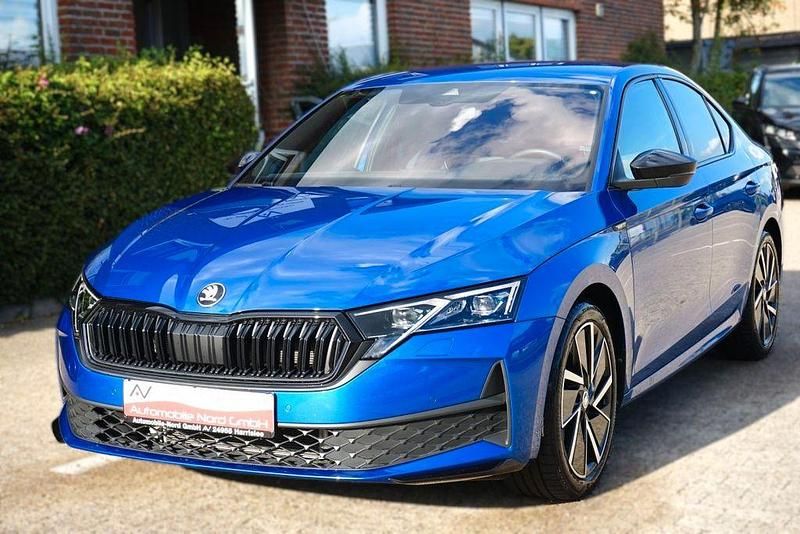 Gebraucht Skoda Octavia SportLine 150 PS (110 kW) 2024 Race blue metallic Limousine