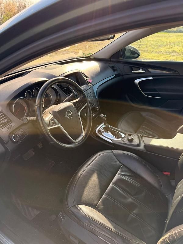 Gebraucht Opel Insignia 160 PS (117 kW) 2009 Grün Limousine