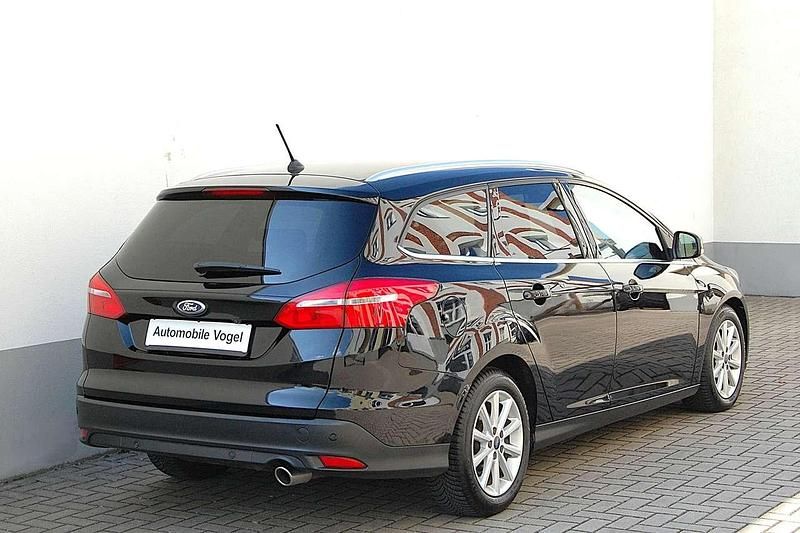 Gebraucht Ford Focus Titanium 150 PS (110 kW) 2017 Iridiumschwarz metallic Kombi