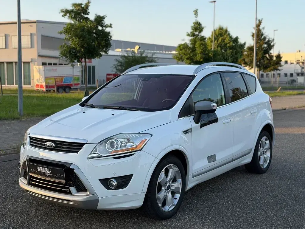 Gebraucht Ford Kuga Sport 140 PS (102 kW) 2011 Weiß SUV