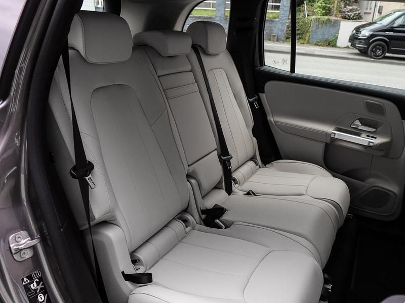 Gebraucht Mercedes EQB350 Progressive 214 kW (292 PS) 2024 Grau mountain grey metallic SUV