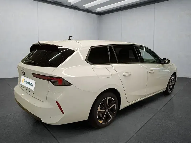 Gebraucht Opel Astra 131 PS (96 kW) 2025 Weiß Kleinwagen