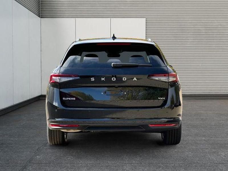 Gebraucht Skoda Superb Selection 193 PS (141 kW) 2025 Onyxschwarz metallic Kombi