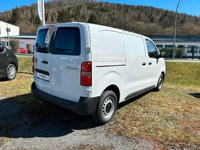 Gebraucht Toyota Proace 144 PS (105 kW) 2024 Ice white Van / Kleinbus