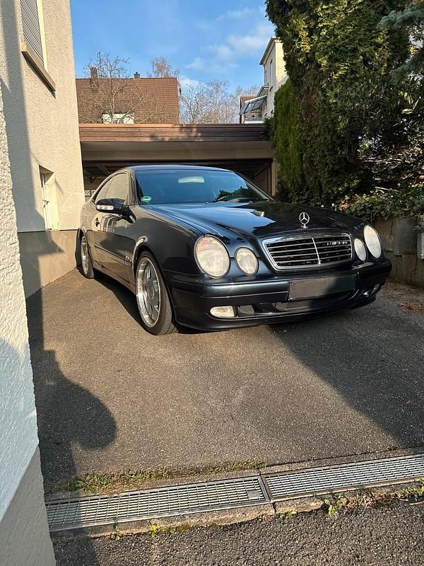Blau Gebraucht 2000 Mercedes CLK320 Coupé | 4.249 € (Guter Preis) - Bild 1/4