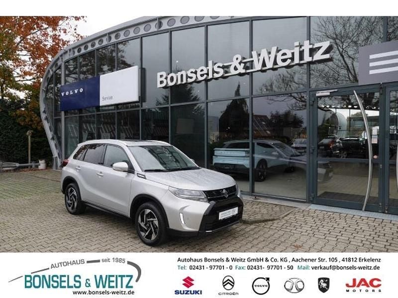 Silber metallic Gebraucht 2024 Suzuki Vitara Comfort+ SUV | 24.990 € (Fairer Preis) - Bild 1/4