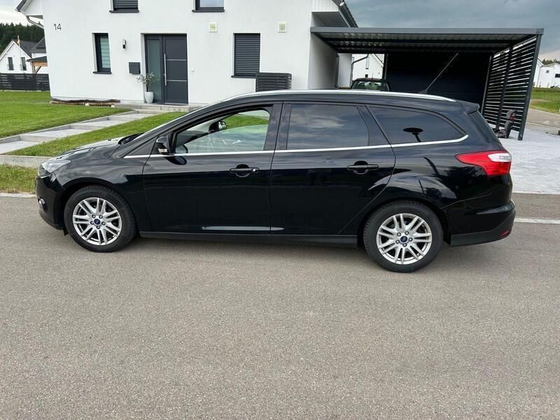 Schwarz Gebraucht 2014 Ford Focus Titanium Kombi | 2.800 € (Superpreis) - Bild 1/4