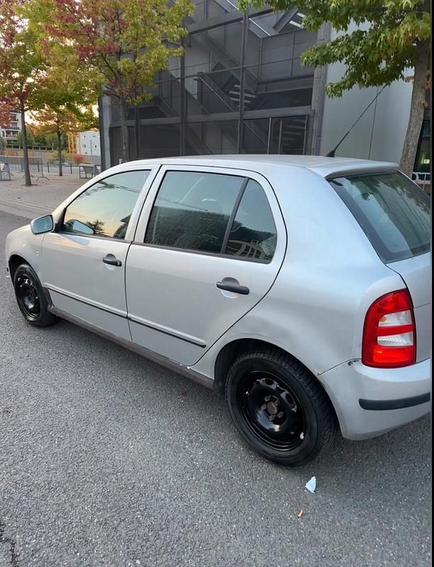 Gebraucht Skoda Fabia 74 PS (54 kW) 2004 Silber Kleinwagen