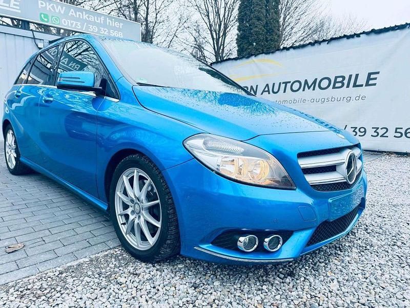 Gebraucht Mercedes B220 170 PS (125 kW) 2013 Blau Van / Kleinbus