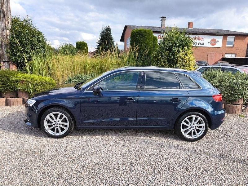 Gebraucht Audi A3 Design 150 PS (110 kW) 2019 Blau Limousine