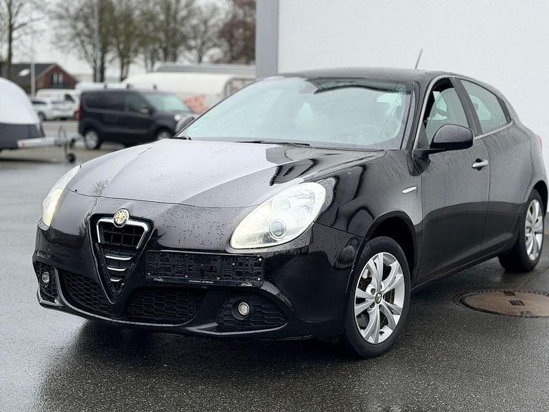 Gebraucht 2011 Alfa Romeo Giulietta Turismo Limousine | 2.580 € (Superpreis) - Bild 1/4