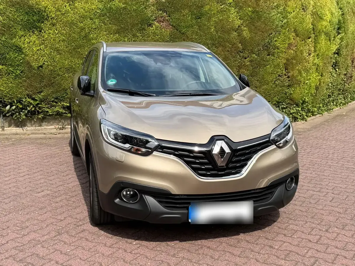 Gebraucht Renault Kadjar LIMITED 131 PS (96 kW) 2018 Beige SUV