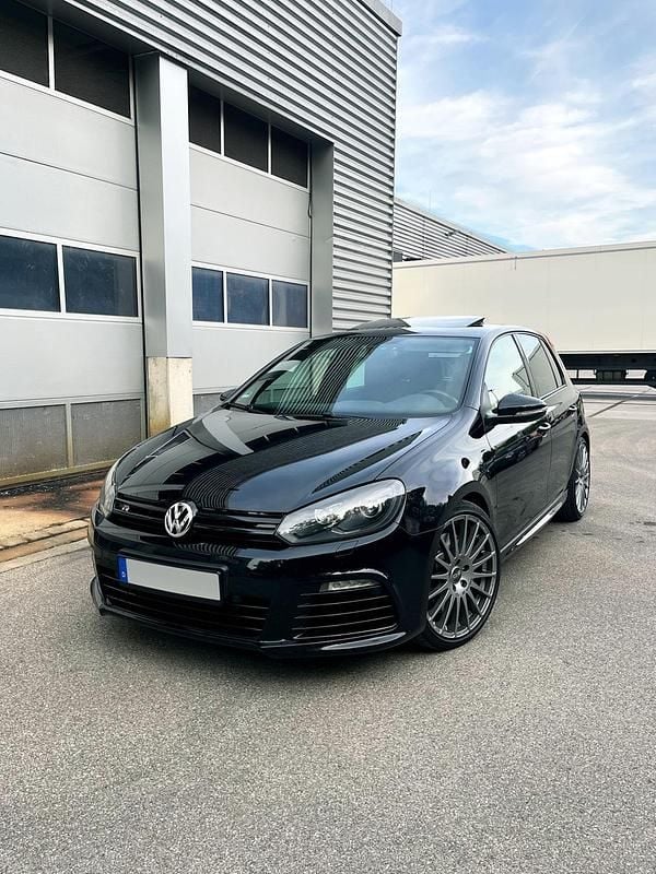 Schwarz Gebraucht 2012 VW Golf VI R Kleinwagen | 20.999 € - Bild 1/4