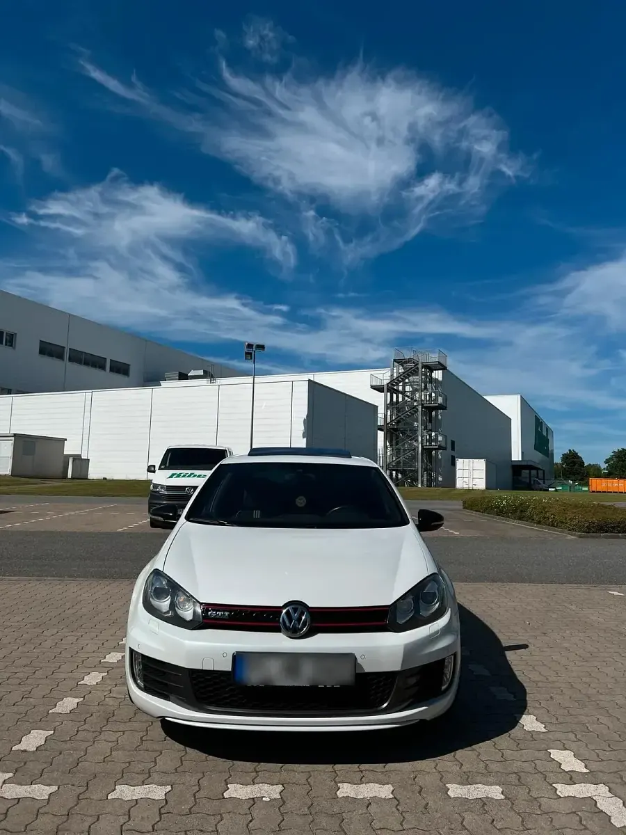 Gebraucht VW Golf VI GTI 211 PS (155 kW) 2010 Weiß Kleinwagen