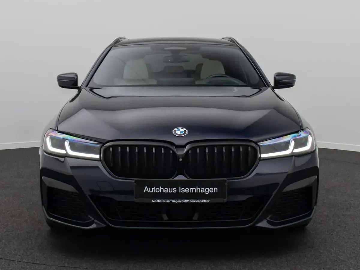 Gebraucht BMW 540 M Sport 340 PS (250 kW) 2023 M carbonschwarz416 Kombi