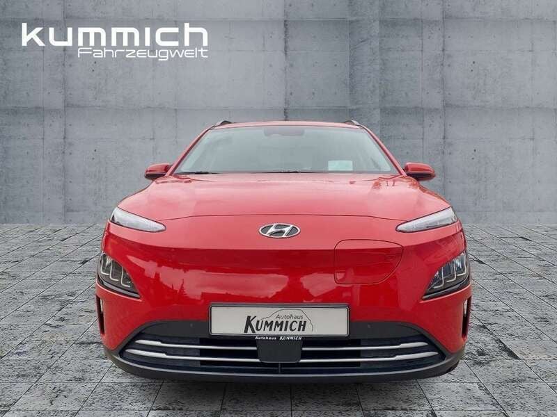 Gebraucht Hyundai Kona Trend 150 kW (204 PS) 2024 Engine red (rot) SUV