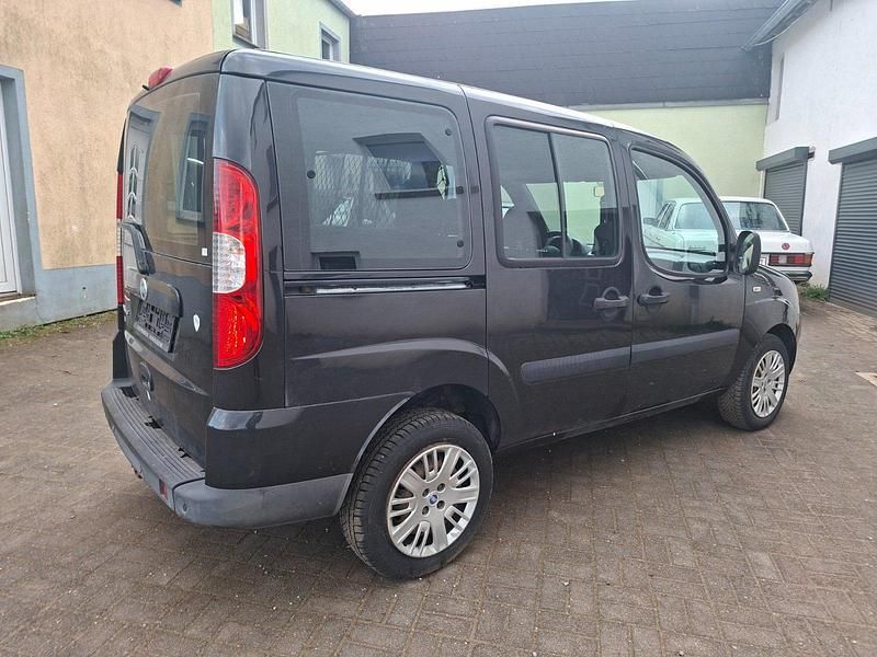 Gebraucht Fiat Doblò 77 PS (56 kW) 2006 Schwarz Van / Kleinbus