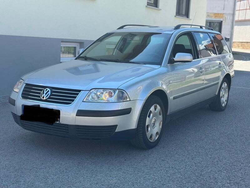 Silber Gebraucht 2003 VW Passat Kombi | 1.150 € (Fairer Preis) - Bild 1/4