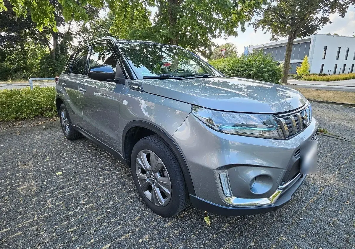 Gebraucht Suzuki Vitara Comfort 129 PS (94 kW) 2020 Silber SUV