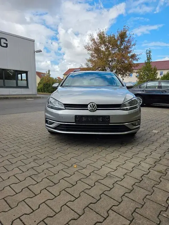 Gebraucht VW Golf VII 116 PS (85 kW) 2018 Grau Kombi